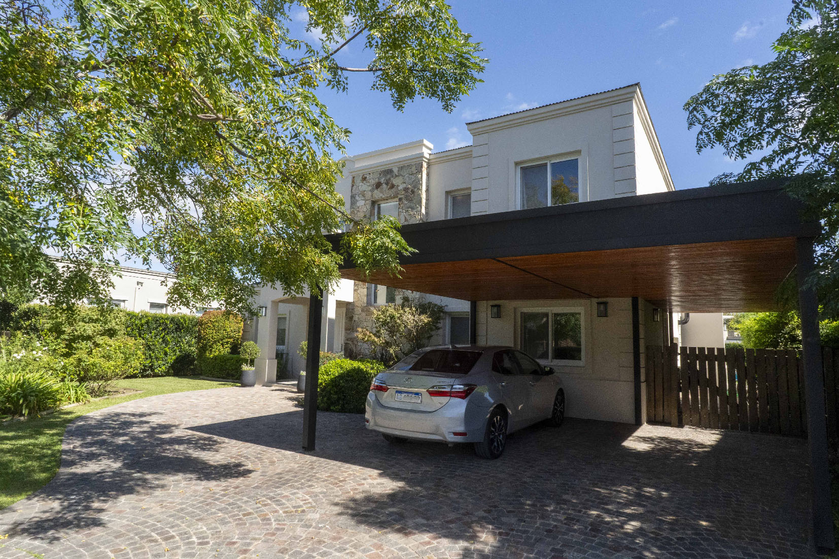 5-frente-garage.jpg